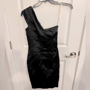 Karen Millen, Black Dress, one shoulder, Size 6